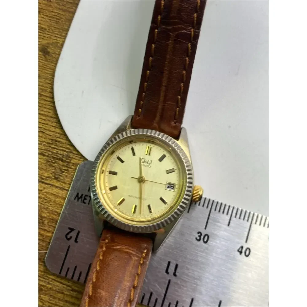Q&Q Citizen Womens Gold Tone Vintage Watch New Battery